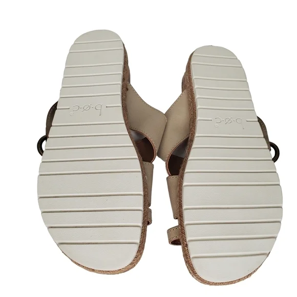 b.o.c Comfort Women's Toe Loop Sandal, Slip-On Sandy Cream Sandals sz 10 - Picture 9 of 9